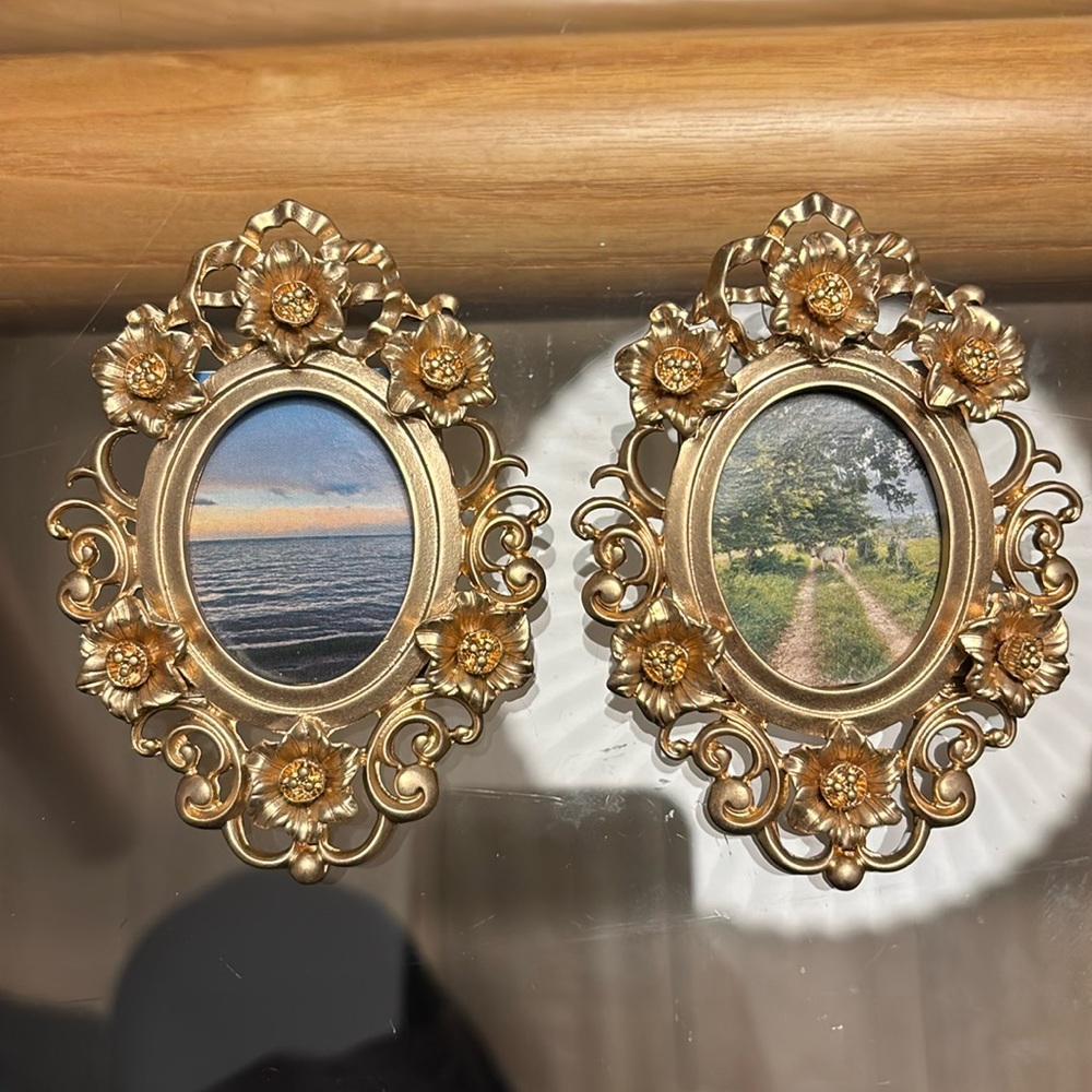 Home by Areeayl keepsake Frame Earrings